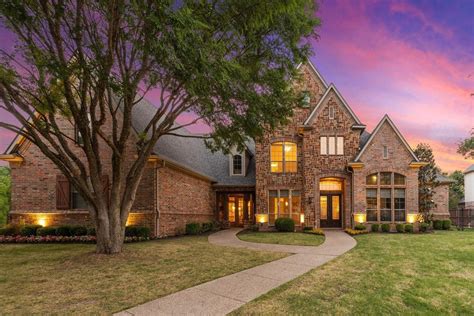 Southlake, TX .
